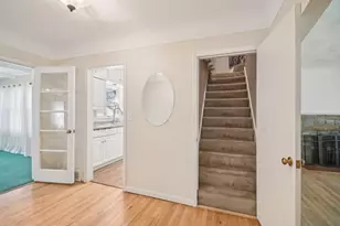 272 Butler Ave E, West Saint Paul, MN 55118 - Photo 9