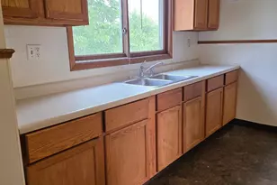 652 E 3rd St, Winona, MN 55987 - Photo 19