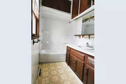 652 E 3rd Street, Winona, MN 55987 - Photo 5