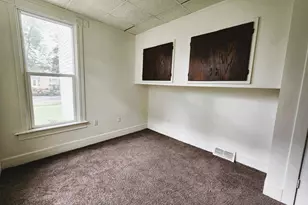 652 E 3rd St, Winona, MN 55987 - Photo 11