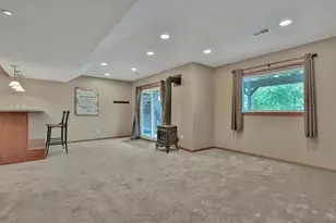 6745 Wildflower Dr S, Cottage Grove, MN 55016 - Photo 53