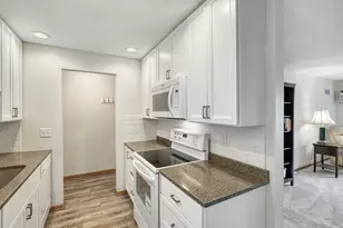 3421 Kent St, Shoreview, MN 55126 - Photo 5