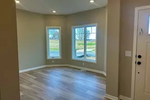 20045 Glarus Ln, Lakeville, MN 55044 - Photo 9