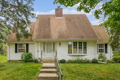 740 Hoyt Avenue E, Saint Paul, MN 55106 - Photo 1