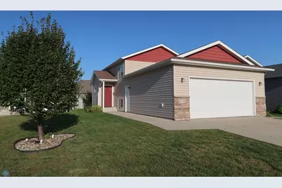 6136 35th Street S, Fargo, ND 58104 - Photo 1