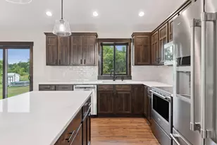 729 163rd St, Hammond, WI 54015 - Photo 5