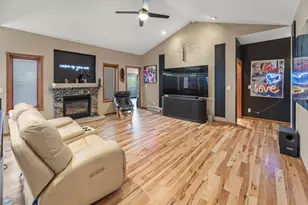 4814 37th Ave N, Reile's Acres, ND 58102 - Photo 9