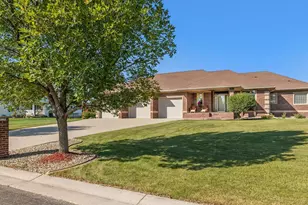 4814 37th Ave N, Reile's Acres, ND 58102 - Photo 3