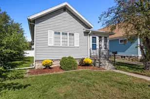 756 W 5th St, Winona, MN 55987 - Photo 1