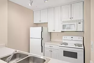 1181 Edgcumbe Rd, Saint Paul, MN 55105 - Photo 5