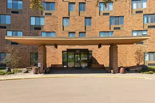 1181 Edgcumbe Rd, Saint Paul, MN 55105 - Photo 11