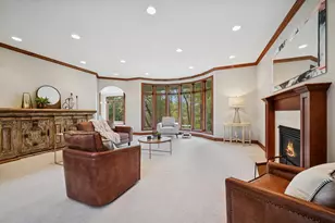 2437 Sunset Ct, Little Canada, MN 55117 - Photo 9