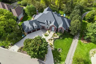 2437 Sunset Ct, Little Canada, MN 55117 - Photo 3