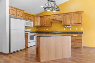 600 32 St N, Moorhead, MN 56560 - Photo 19