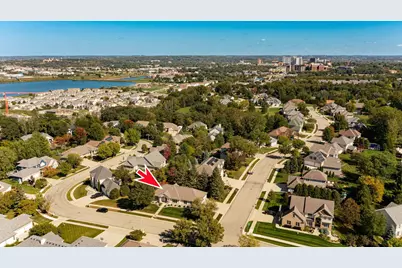 360 Wimbledon Hills Drive SW, Rochester, MN 55902 - Photo 5