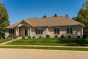 360 Wimbledon Hills Dr SW, Rochester, MN 55902 - Photo 1