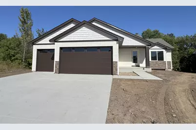 4637 9th Street NE, Saint Cloud, MN 56304 - Photo 1