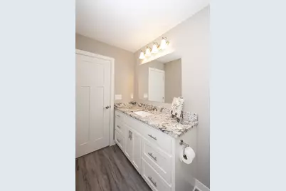 5913 Rub Of The Green Street, Saint Cloud, MN 56304 - Photo 33