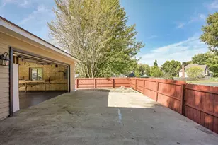 300 Butternut Ln, Burnsville, MN 55306 - Photo 51