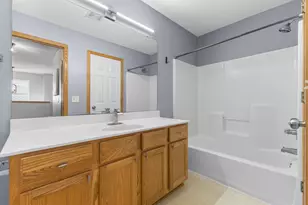 8716 N Bay Dr, Chanhassen, MN 55317 - Photo 19