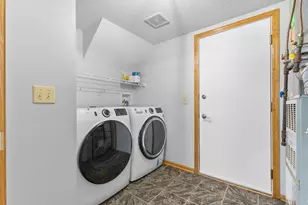 8716 N Bay Dr, Chanhassen, MN 55317 - Photo 15