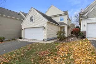 8716 N Bay Dr, Chanhassen, MN 55317 - Photo 23