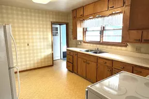 402 3rd St NE, Fosston, MN 56542 - Photo 11