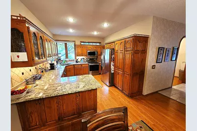 13101 Heritage Way, Apple Valley, MN 55124 - Photo 21