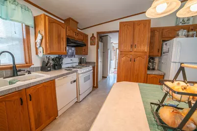 18 Cedar Avenue SE, Menahga, MN 56464 - Photo 5