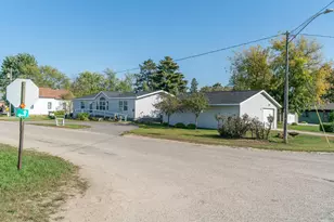 18 Cedar Ave SE, Menahga, MN 56464 - Photo 1