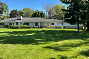 604 Oakland Pl NE, Austin, MN 55912 - Photo 1