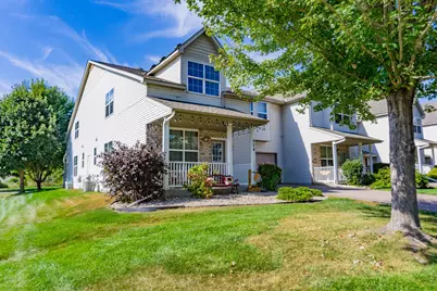 924 Cole Street, Chaska, MN 55318 - Photo 1