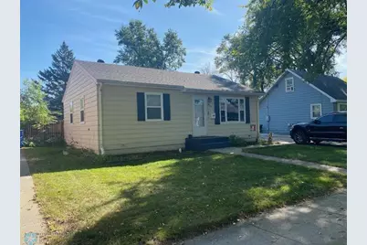 814 19th Street S, Fargo,  58103 - Photo 1