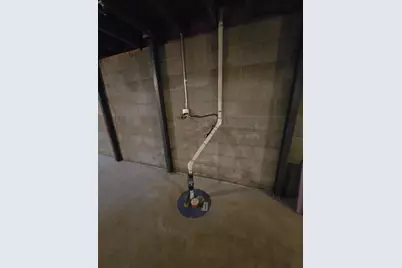 801 E Elm Avenue, Olivia, MN 56277 - Photo 25