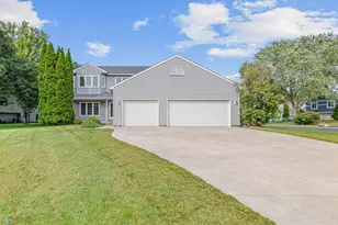 1195 Prairie Ln, Shakopee, MN 55379 - Photo 1