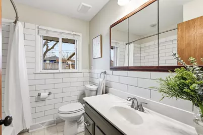 8131 Vincent Avenue S, Bloomington, MN 55431 - Photo 21