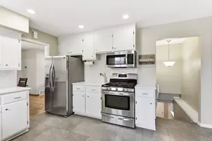 8131 Vincent Ave S, Bloomington, MN 55431 - Photo 13