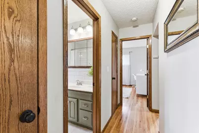 8131 Vincent Avenue S, Bloomington, MN 55431 - Photo 15