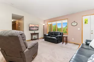16188 Woodcrest Dr, Paynesville, MN 56362 - Photo 11
