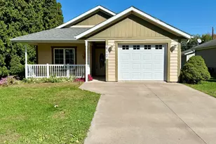 612 N Prairie St, Lake City, MN 55041 - Photo 1