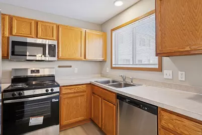 15515 Flyboat Lane #173, Apple Valley, MN 55124 - Photo 5