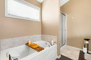 1042 Wyncrest Ct, Woodbury, MN 55129 - Photo 19