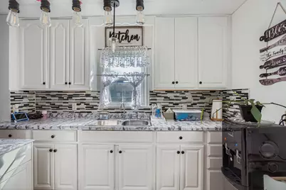 20685 Howland Avenue W, Lakeville, MN 55044 - Photo 11