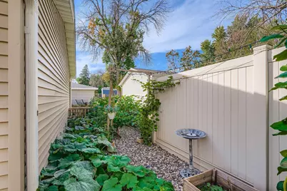 20685 Howland Avenue W, Lakeville, MN 55044 - Photo 27