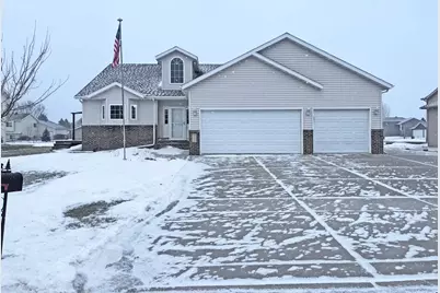 512 9th Street NE, Dilworth, MN 56529 - Photo 1