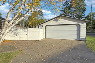 1812 America Ct NW, Bemidji, MN 56601 - Photo 3