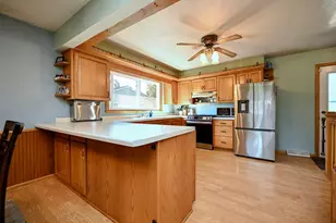 240 6th St SW, Plainview, MN 55964 - Photo 7