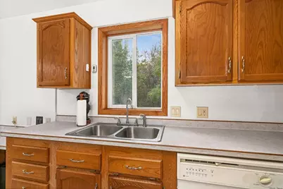 63 S Elder Dr., Duluth, MN 55810 - Photo 5