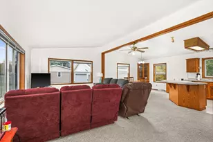 63 S Elder Dr, Duluth, MN 55810 - Photo 9