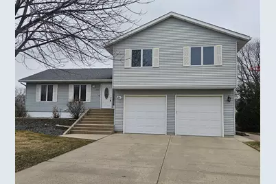 1440 15th Street N, Wahpeton,  58075 - Photo 1